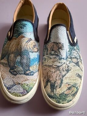 Vans Slip-On Bear Print Tapestry Sneakers Size 9.5 men’s